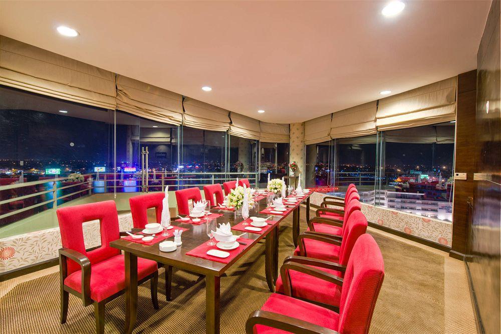 Muong Thanh Holiday Hue Hotel Exterior photo