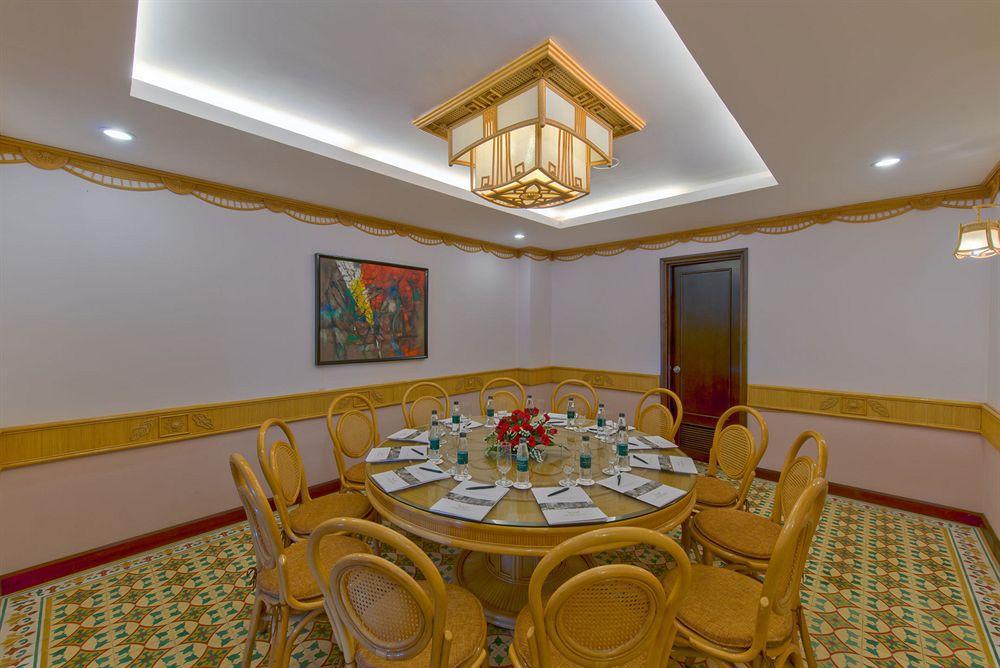 Muong Thanh Holiday Hue Hotel Exterior photo