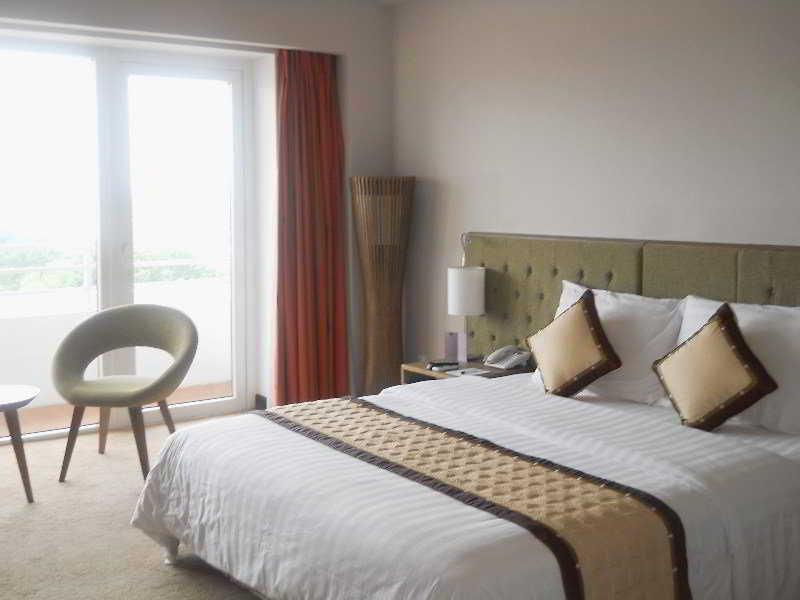 Muong Thanh Holiday Hue Hotel Exterior photo