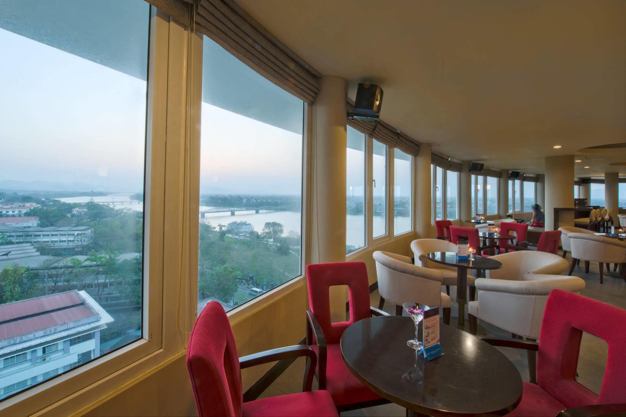 Muong Thanh Holiday Hue Hotel Exterior photo
